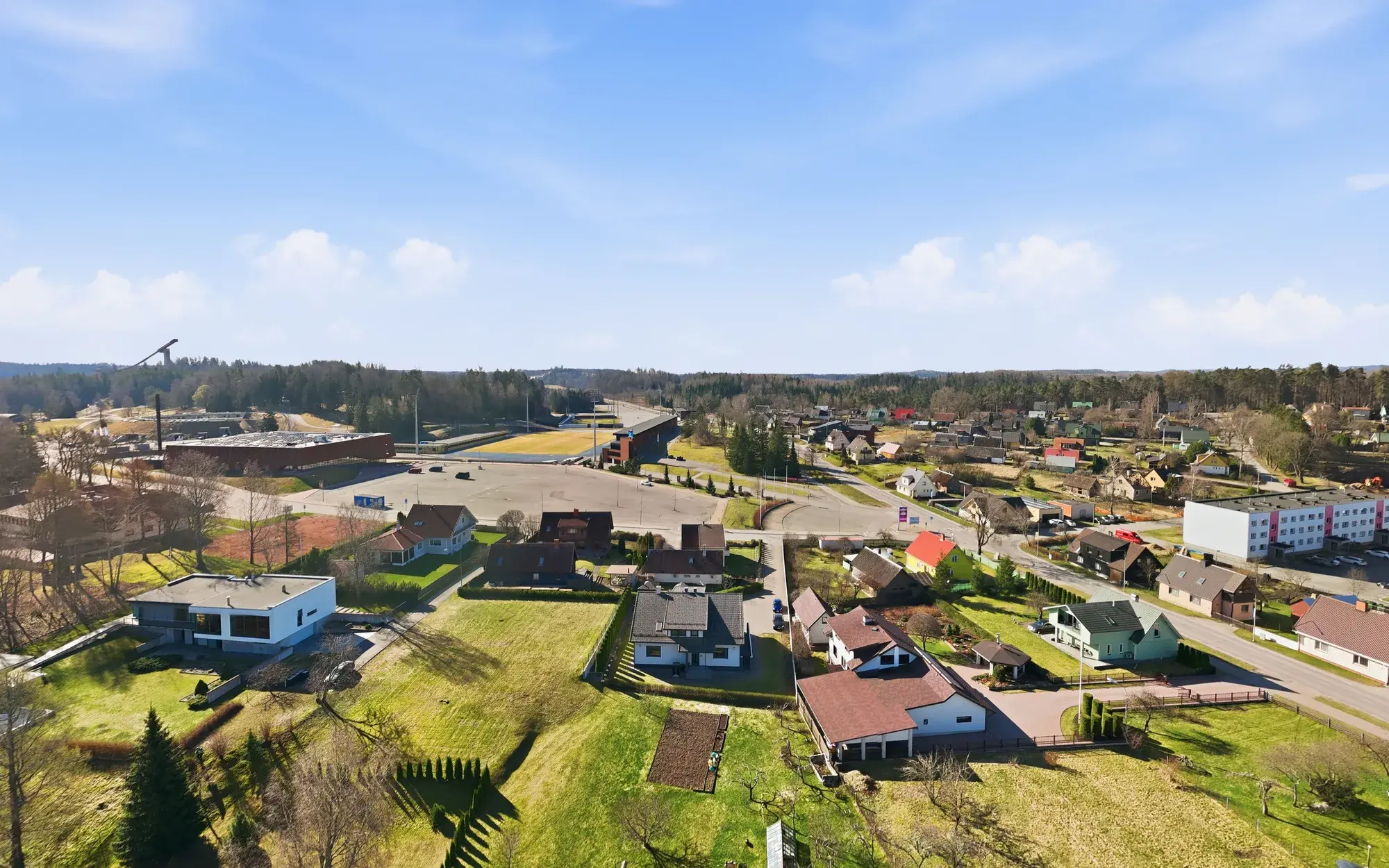 Tehvandi Villa hoone ümbrus, Otepää