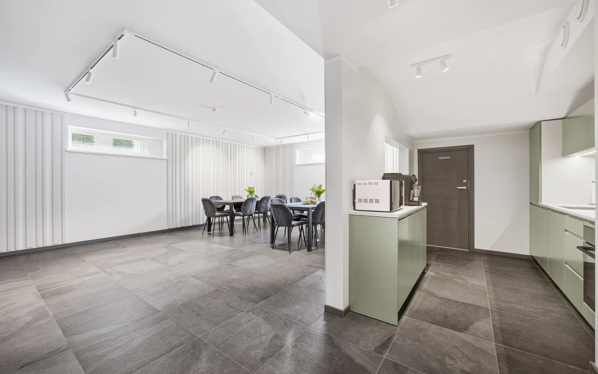 Tehvandi Villa ühisruum ja istumisala